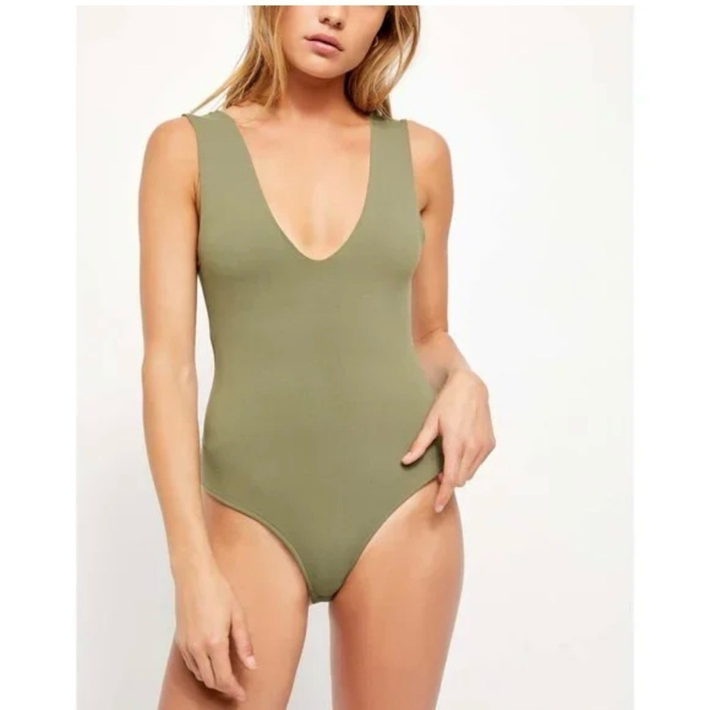 Intimately Free People Women's keep it sleek Bodysuit size small